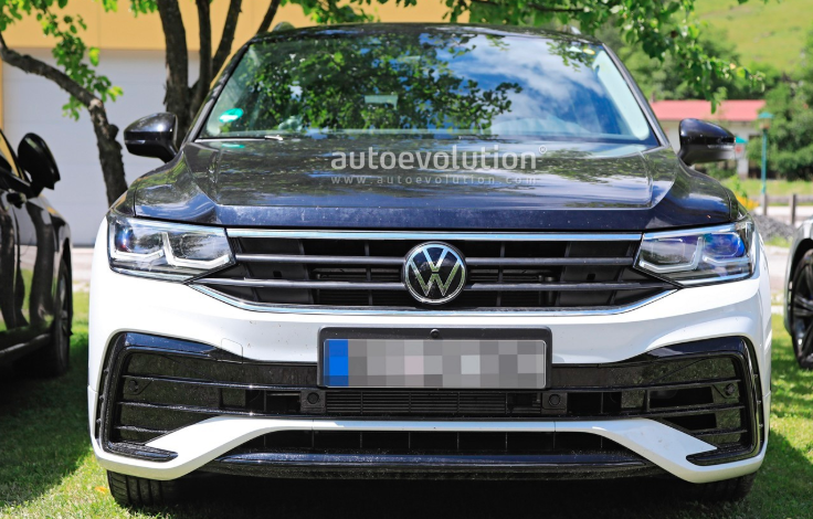 2021大众Tiguan R-Line在Spyshot中展现出完整的内饰和外观