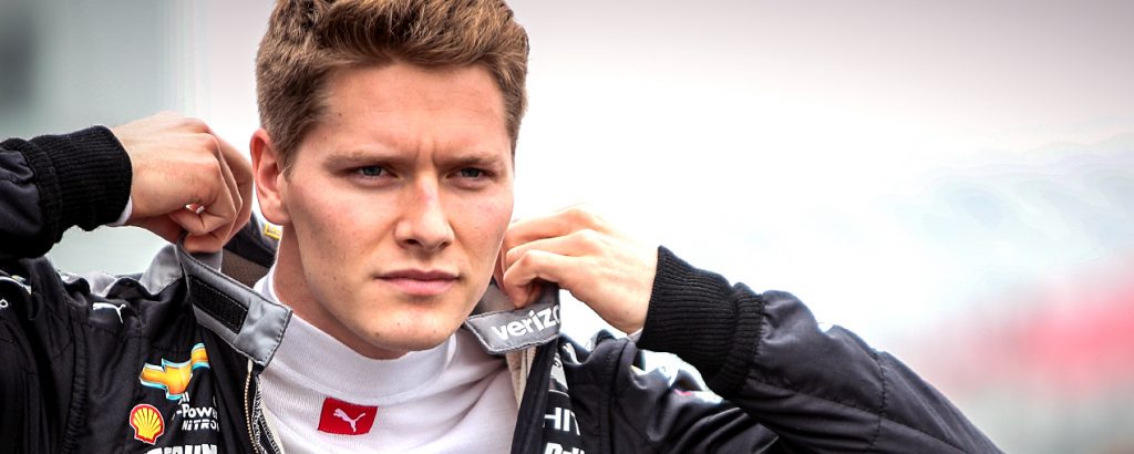 IndyCar冠军约瑟夫·纽加登（Josef Newgarden）参加保龄球绿色大会