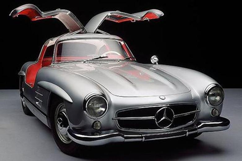 摄影师在古巴发现废弃的奔驰300SL Gullwing车