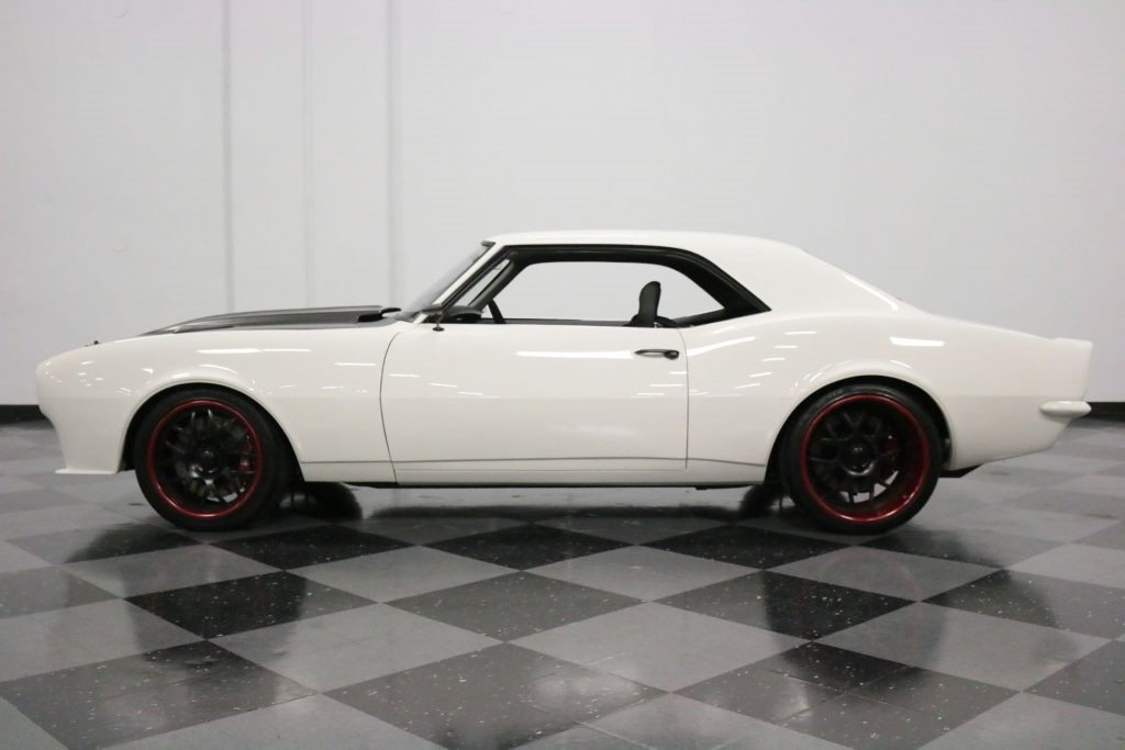 1967年雪佛兰Camaro Restomod包装了双涡轮增压6.2L LS3 V8