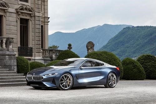 BMW 8系敞篷车在葡萄牙亮相